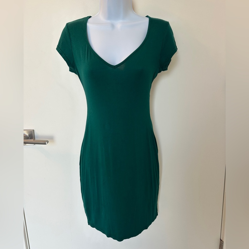 Boohoo Emerald Green V-neck Dress